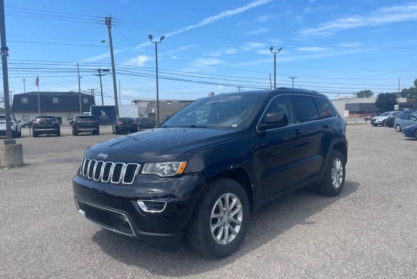 2021 Jeep Grand Cherokee Laredo E photo 1