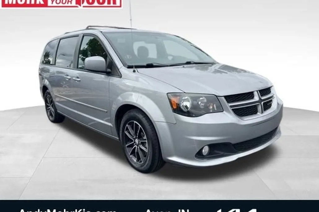 2017 Dodge Grand Caravan GT photo 1