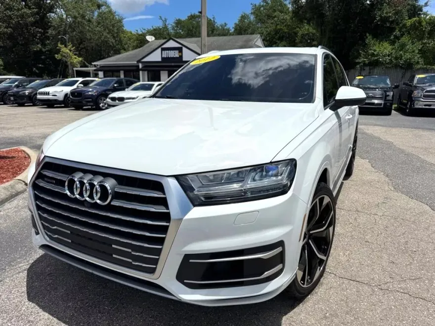 2017 Audi Q7 3.0 Premium Plus photo 1