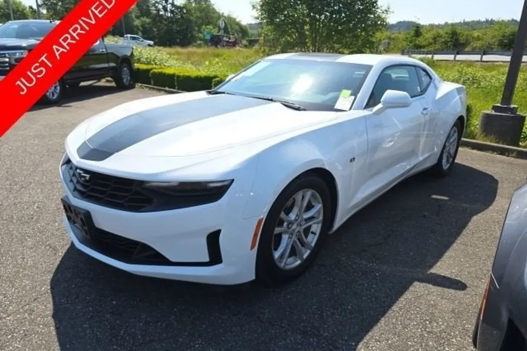 2021 Chevrolet Camaro 1LS photo 1