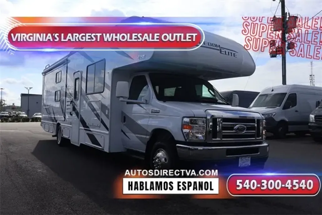 2021 Ford E-450 photo 1