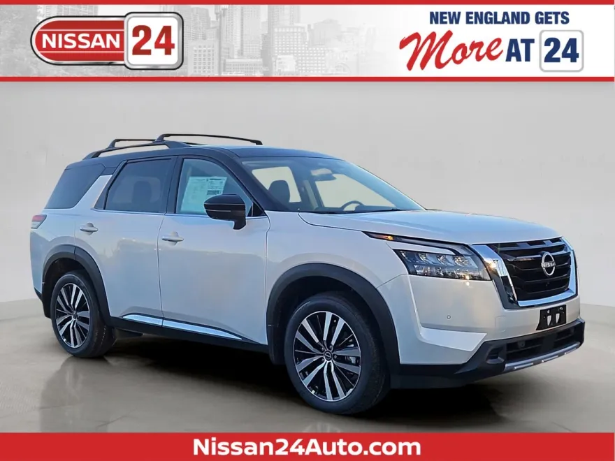 2025 Nissan Pathfinder Platinum photo 1