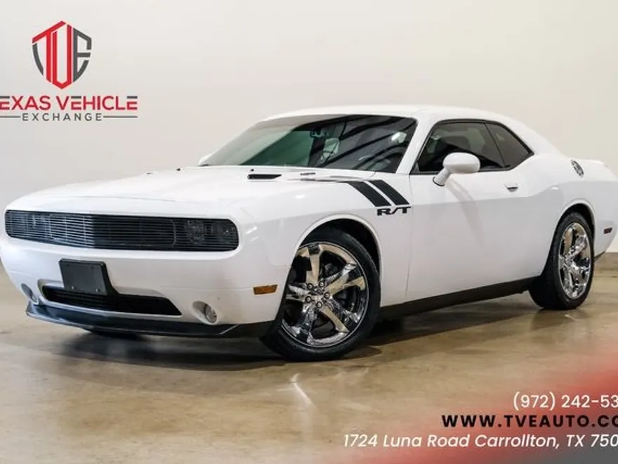 2013 Dodge Challenger R/T photo 1