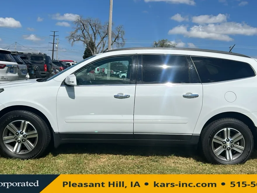 2016 Chevrolet Traverse photo 1