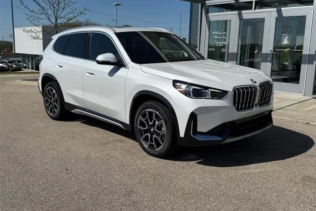 2025 Bmw X1 XDrive28i photo 1