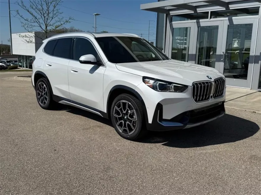 2025 Bmw X1 XDrive28i photo 1