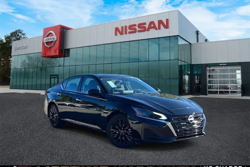 2025 Nissan Altima SV photo 1