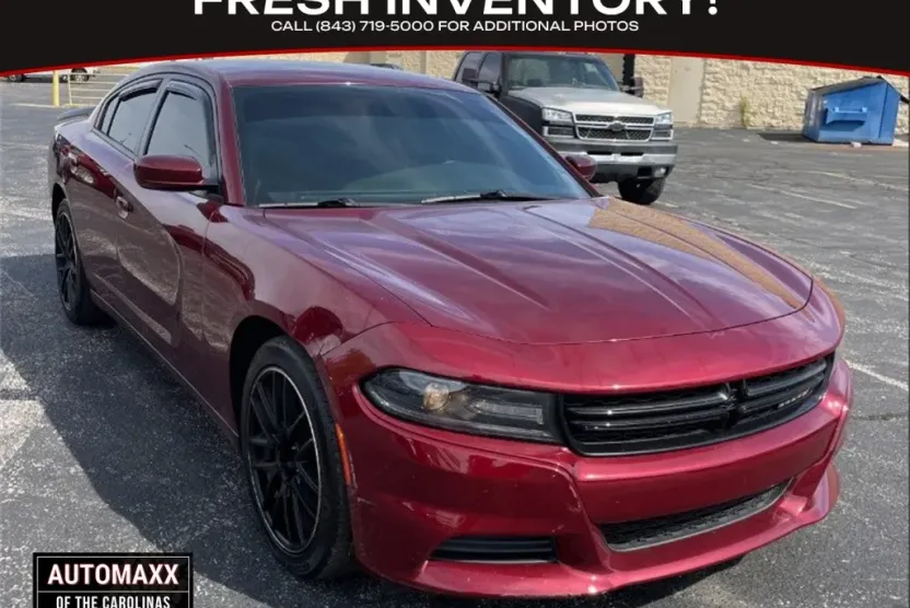 2019 Dodge Charger SXT photo 1