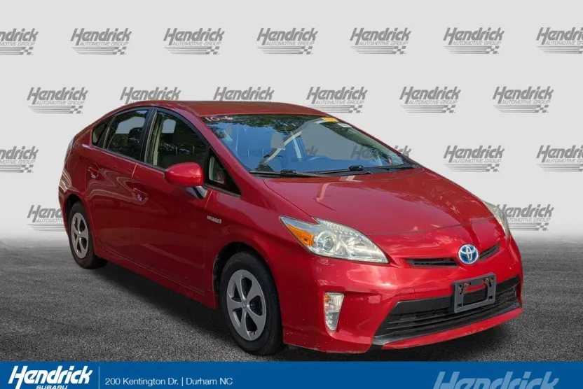 2014 Toyota Prius Two photo 1