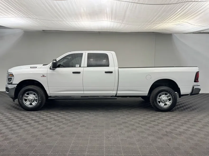 2025 Ram 3500 Tradesman photo 1