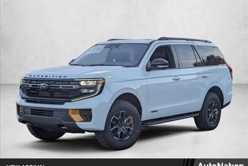2025 Ford Expedition photo 1