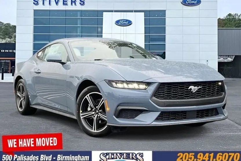 2025 Ford Mustang EcoBoost photo 1