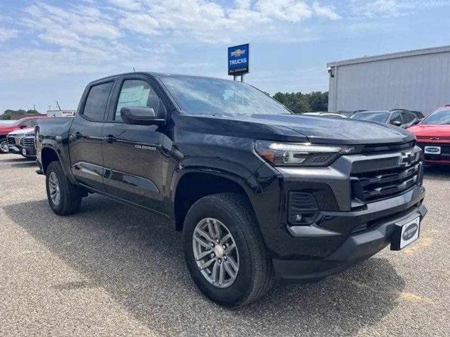 2026 Chevrolet Colorado LT photo 1
