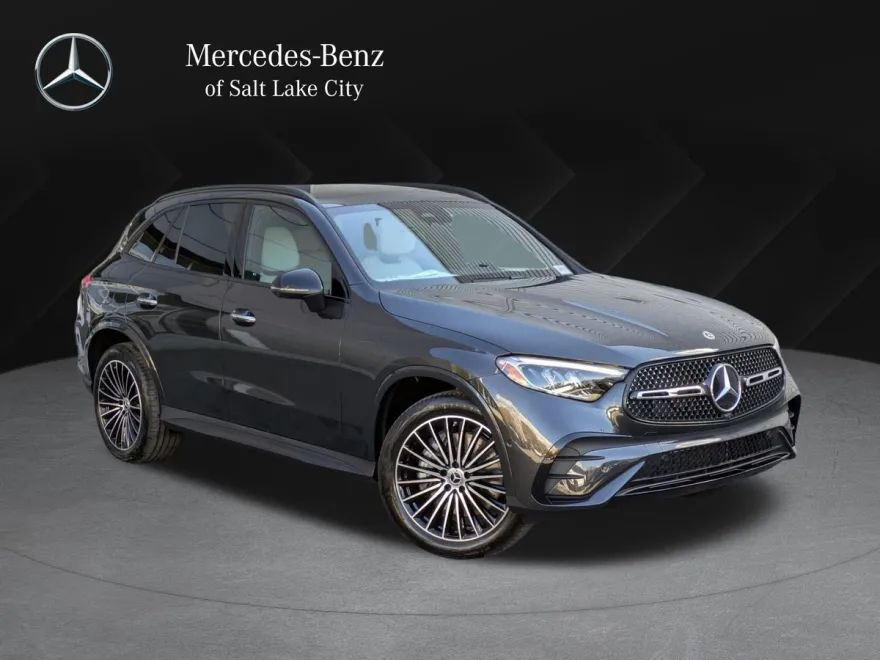 2025 Mercedes Benz GLC 300 4MATIC photo 1