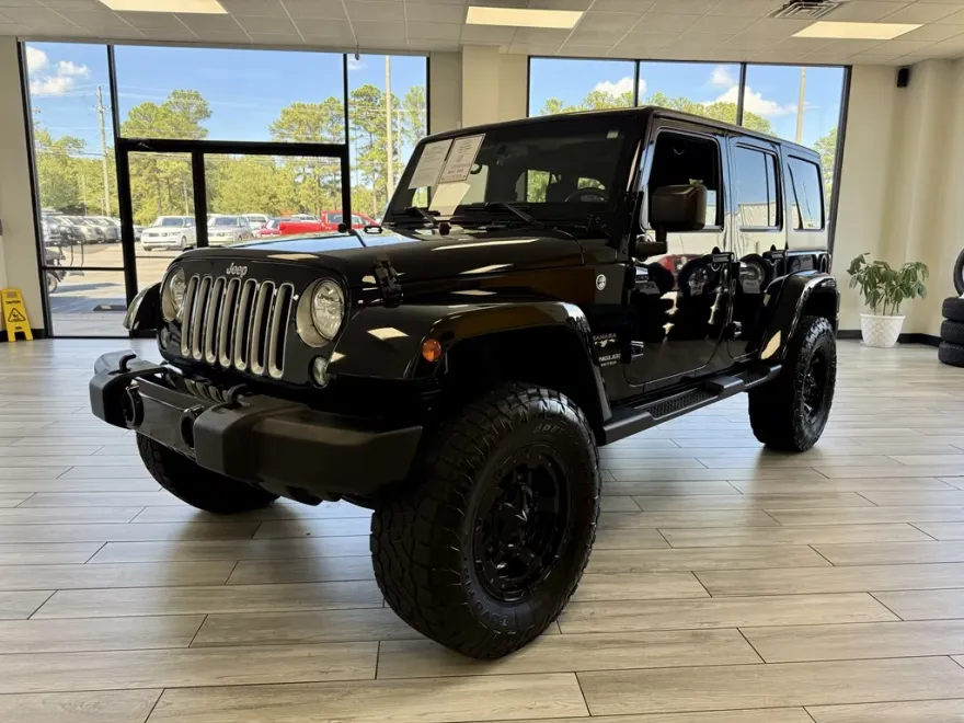 2016 Jeep Wrangler Sahara photo 1