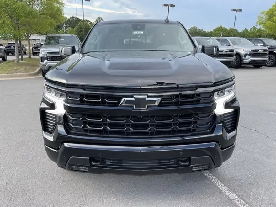 2025 Chevrolet Silverado 1500 RST photo 1