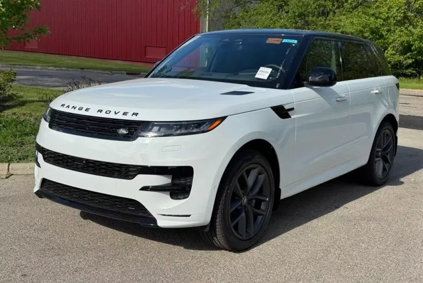 2025 Land Rover Range Rover Sport SE photo 1