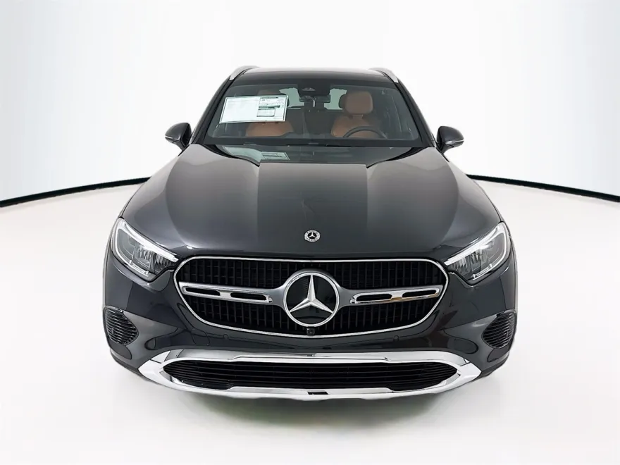 2026 Mercedes Benz GLC 300 4MATIC photo 1