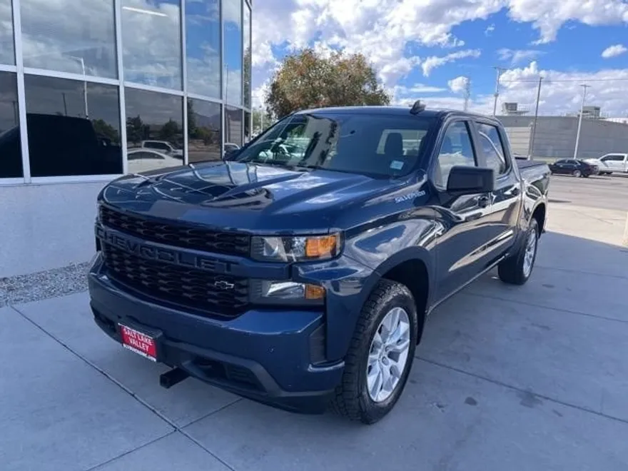 2022 Chevrolet Silverado 1500 Custom photo 1