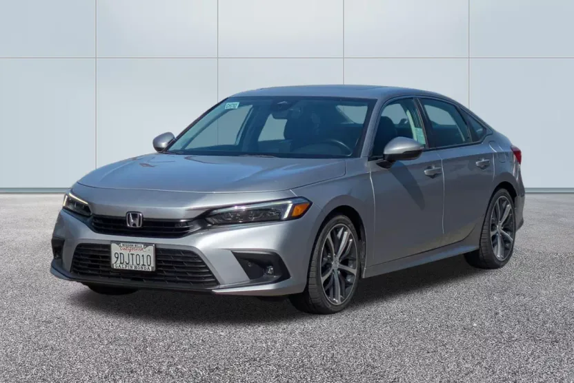 2022 Honda Civic Touring photo 1