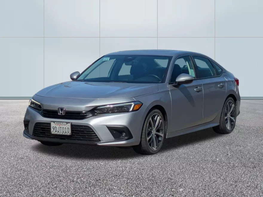 2022 Honda Civic Touring photo 1