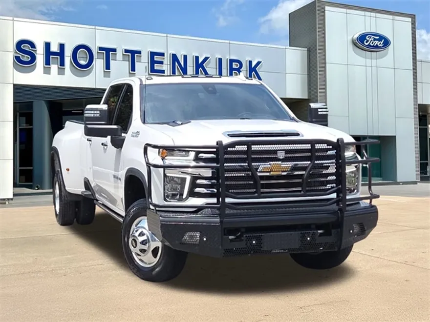 2022 Chevrolet Silverado 3500HD High Country photo 1