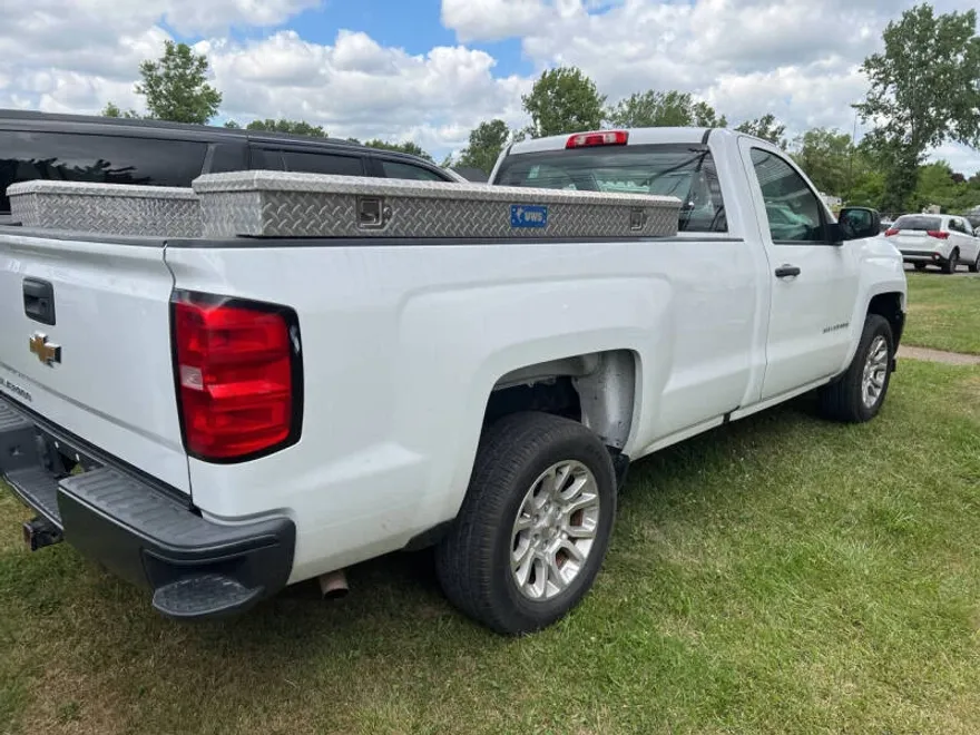 2017 Chevrolet Silverado 1500 LS photo 1