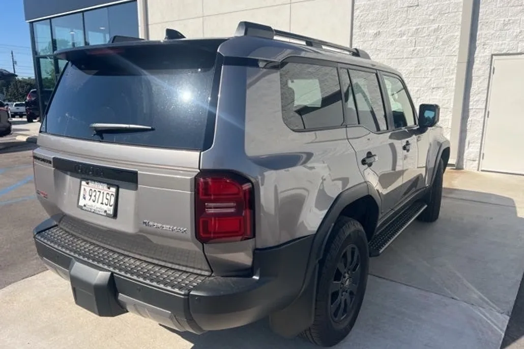 2024 Toyota Land Cruiser Base photo 1