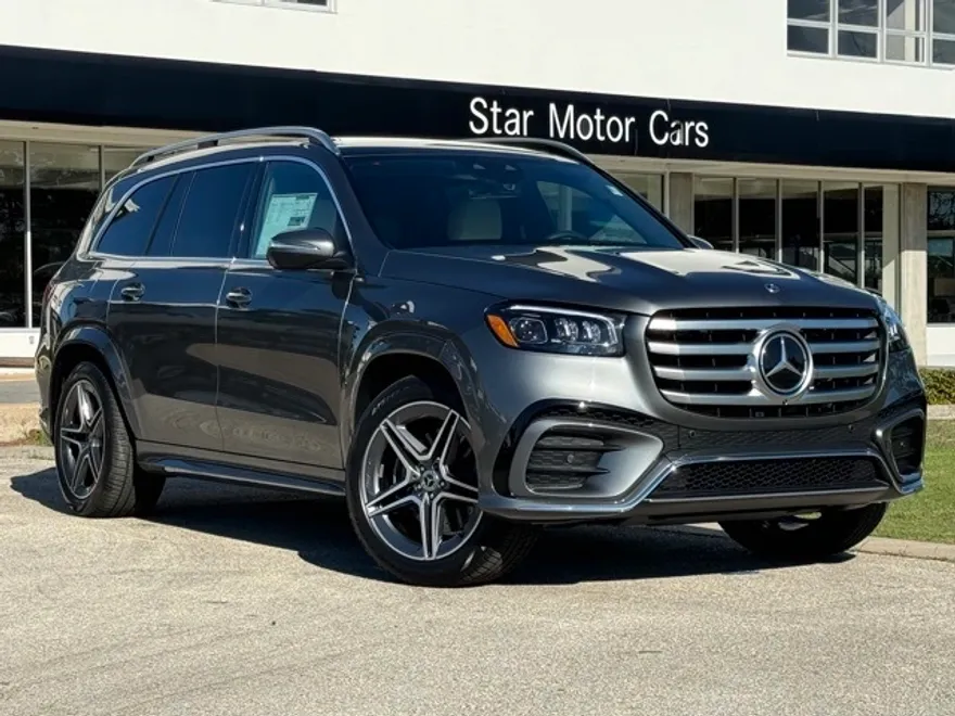 2025 Mercedes Benz GLS 450 4MATIC photo 1