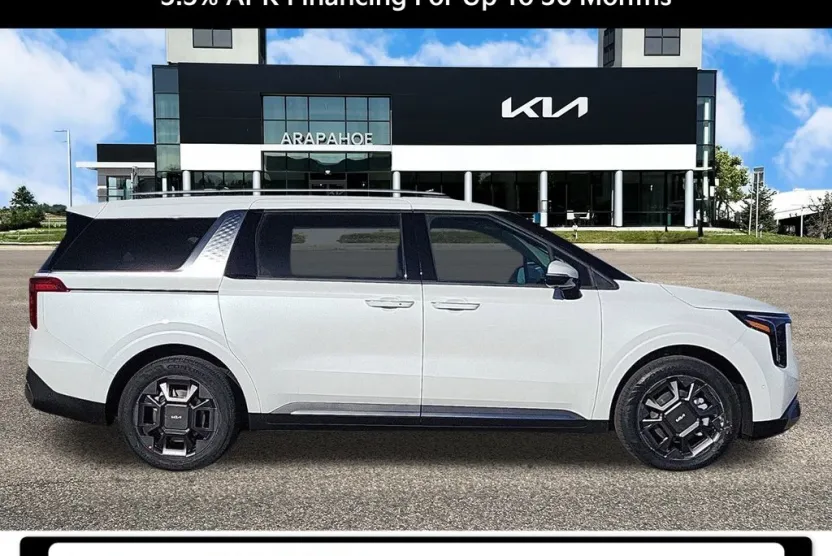 2026 Kia Carnival SX photo 1