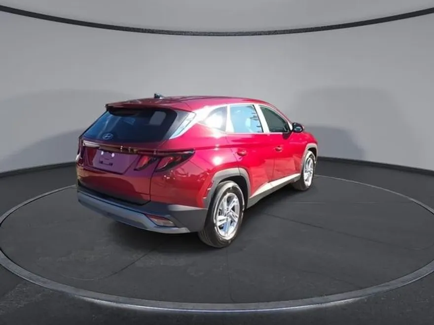 2025 Hyundai Tucson SE photo 1