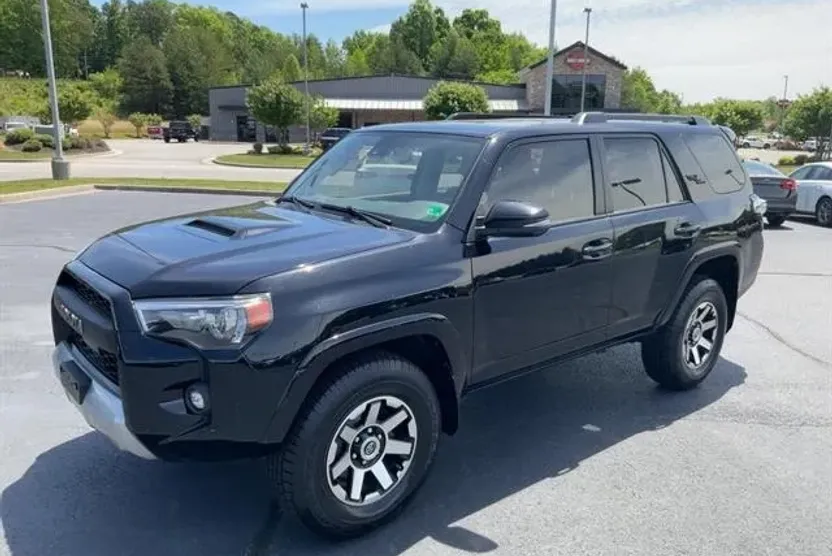 2021 Toyota 4Runner TRD Off-Road Premium photo 1