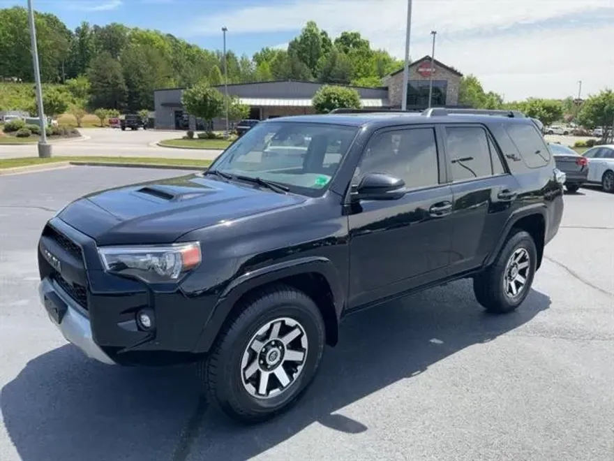 2021 Toyota 4Runner TRD Off-Road Premium photo 1