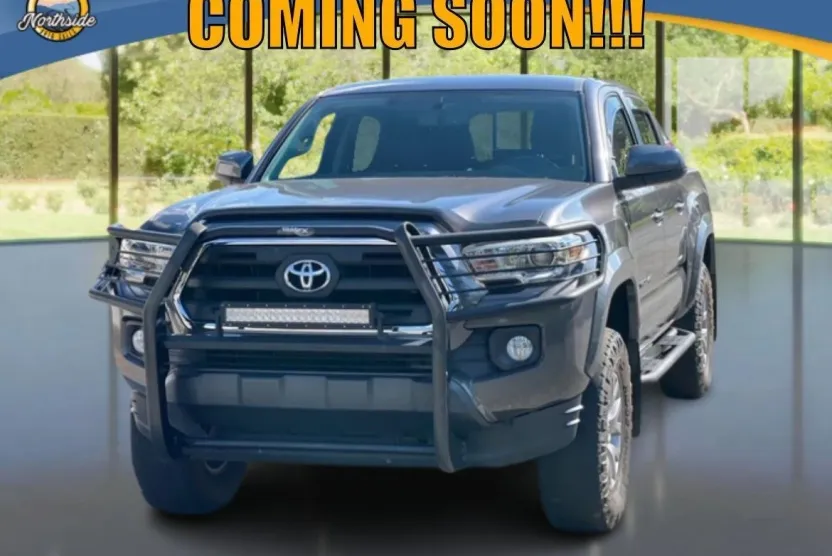 2016 Toyota Tacoma SR5 photo 1