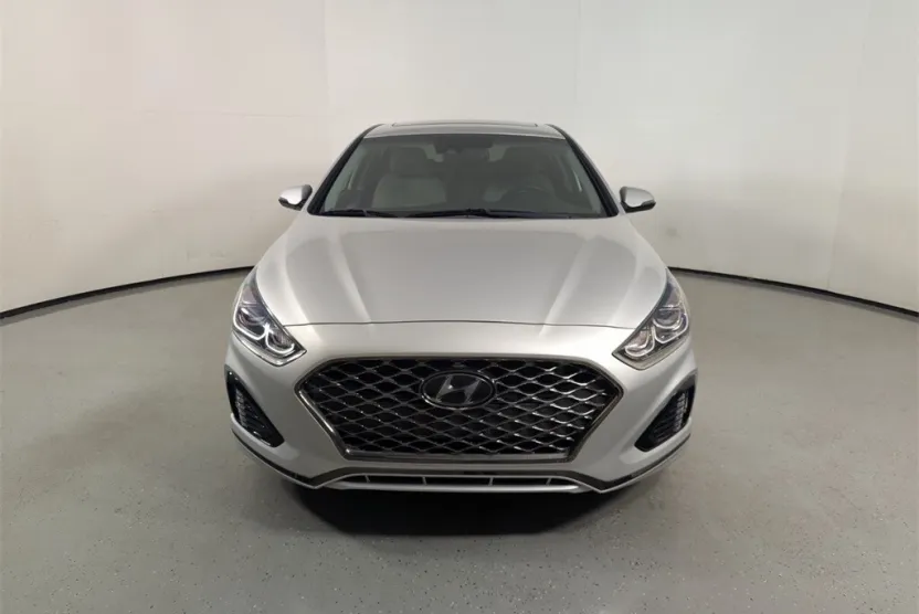 2019 Hyundai Sonata Limited photo 1