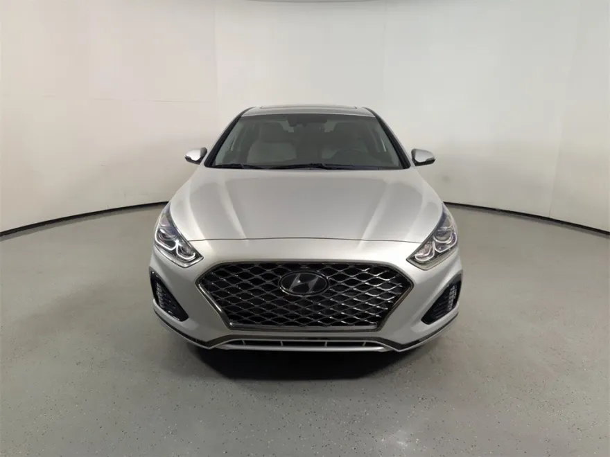 2019 Hyundai Sonata Limited photo 1