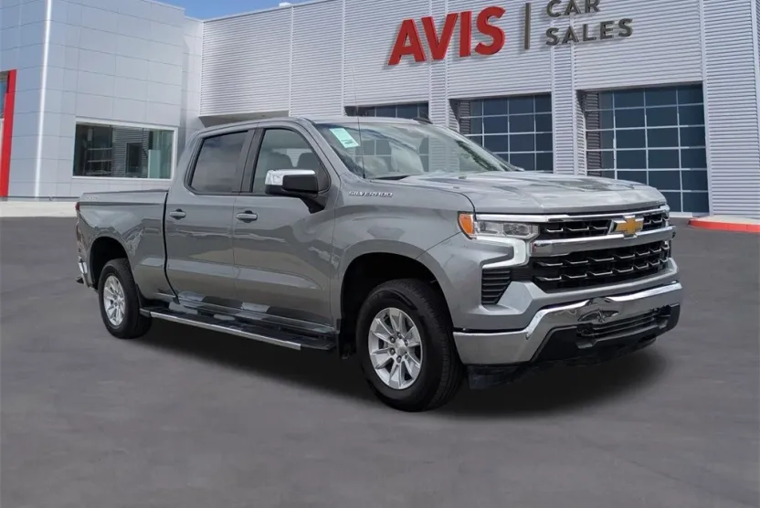 2024 Chevrolet Silverado 1500 LT photo 1
