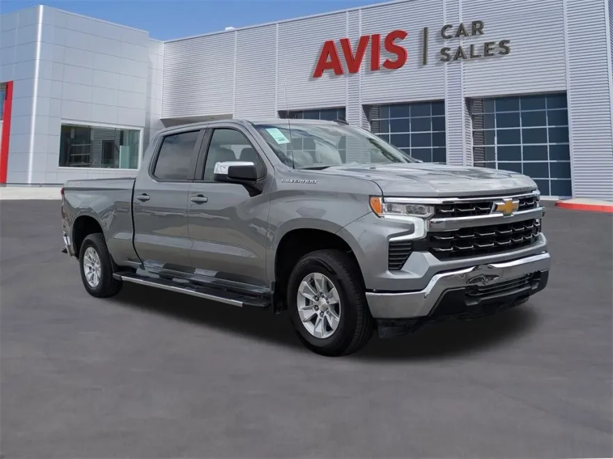 2024 Chevrolet Silverado 1500 LT photo 1