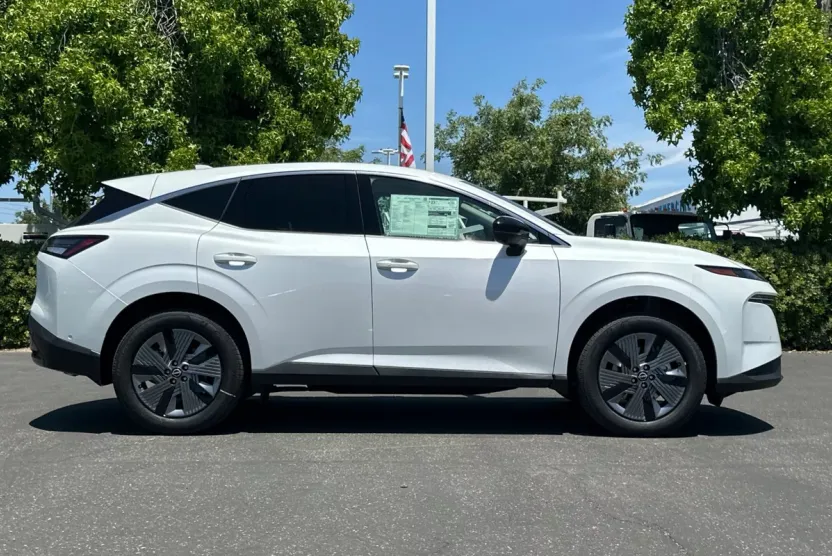 2025 Nissan Murano SL photo 1