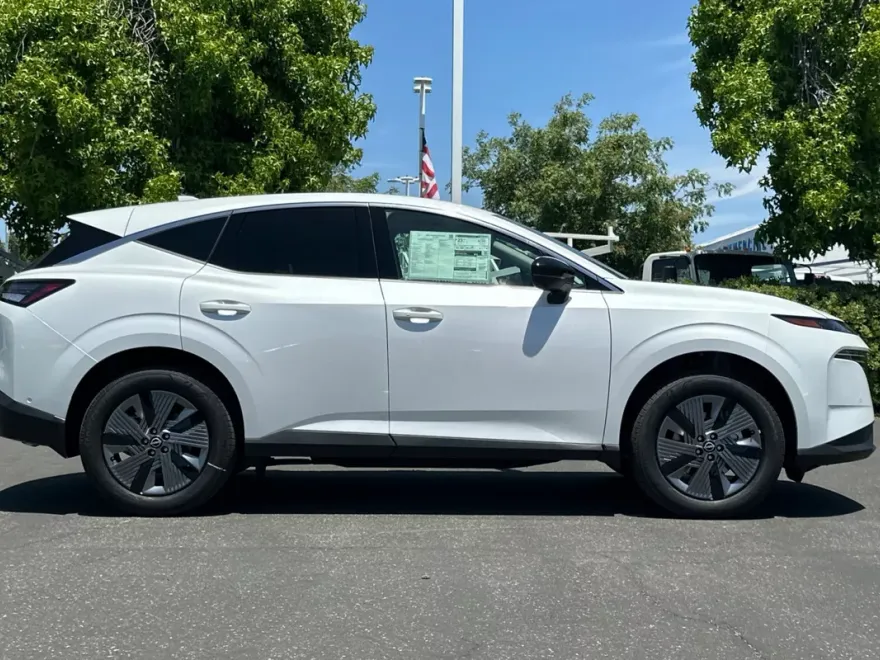 2025 Nissan Murano SL photo 1