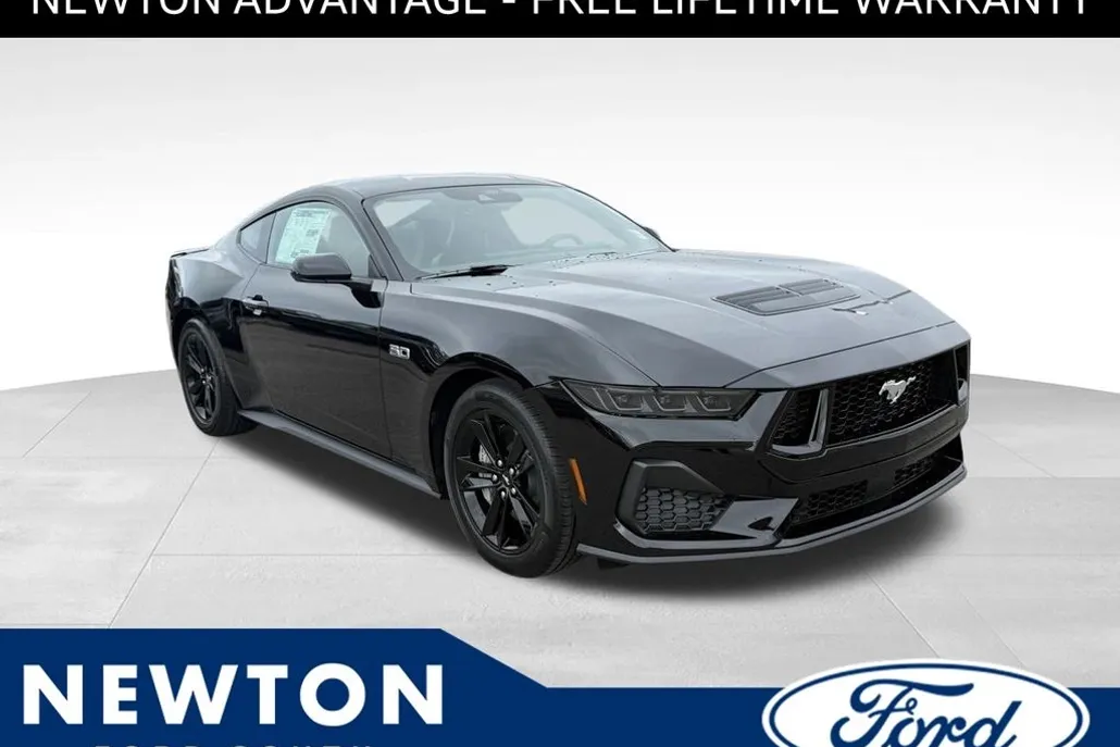 2025 Ford Mustang GT photo 1