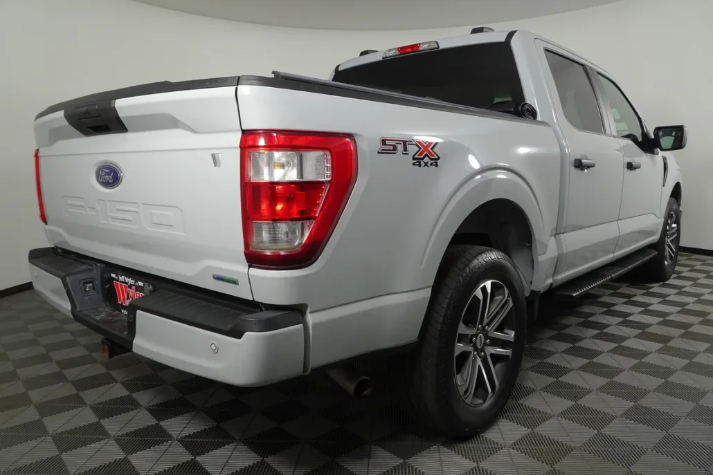 2023 Ford F-150 XL photo 1