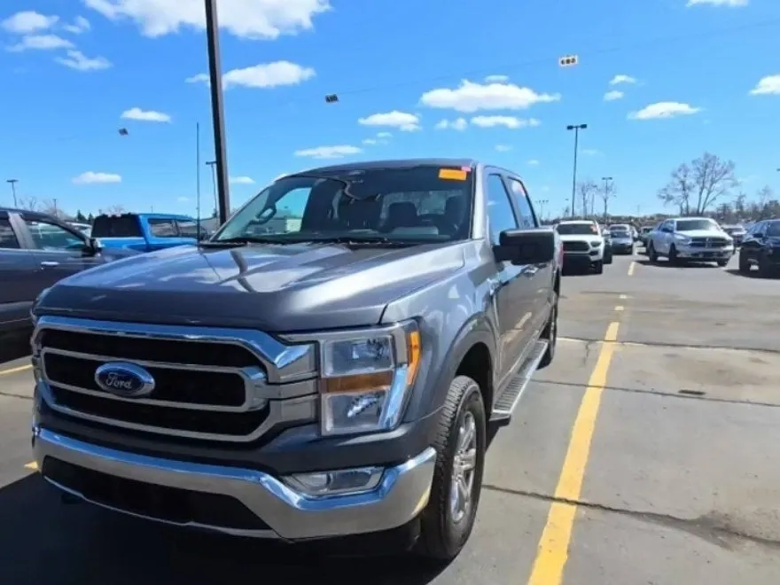 2022 Ford F-150 XLT photo 1