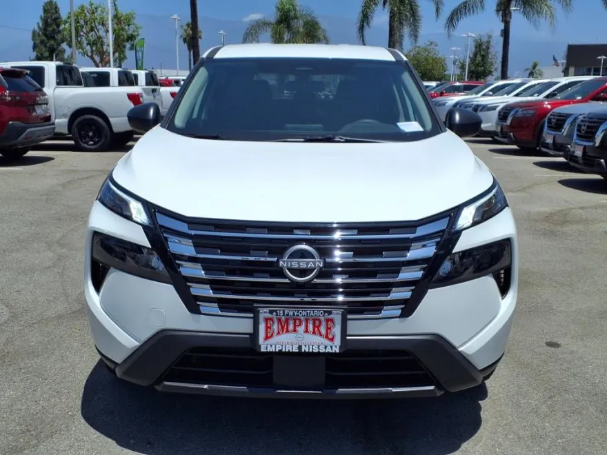 2025 Nissan Rogue S photo 1