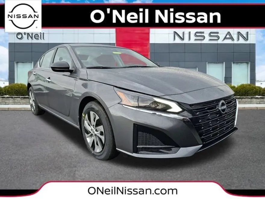 2025 Nissan Altima S photo 1