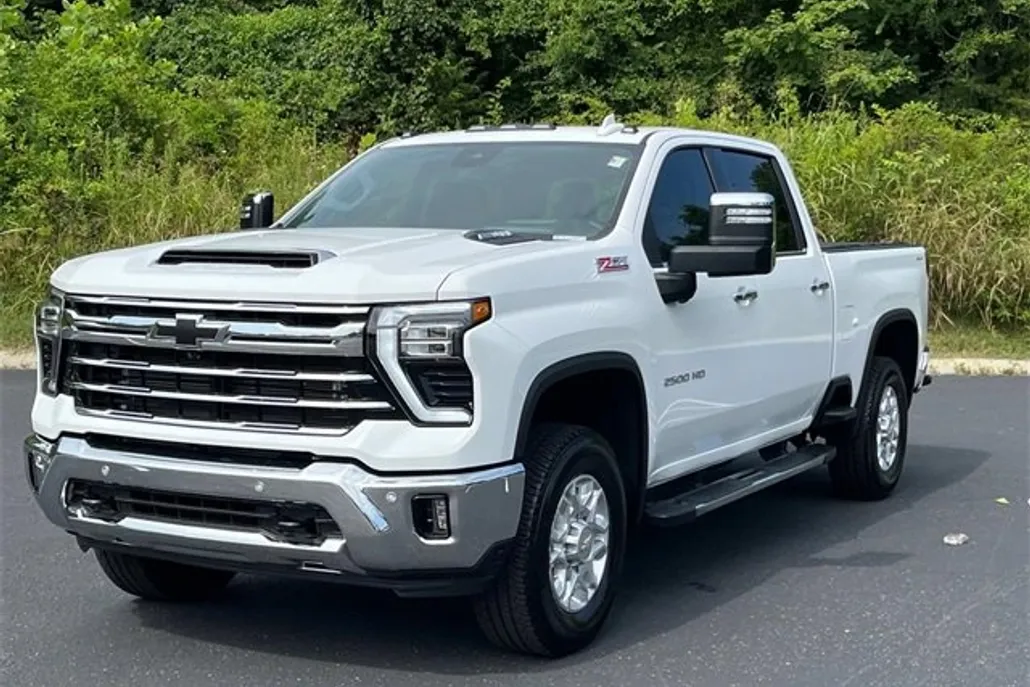 2024 Chevrolet Silverado 2500HD LTZ photo 1