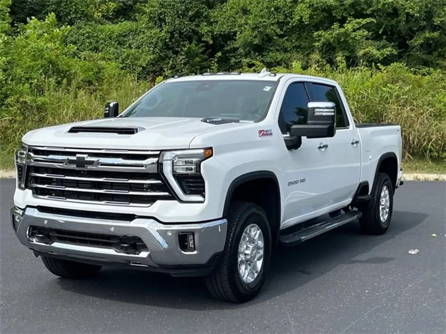 2024 Chevrolet Silverado 2500HD LTZ photo 1
