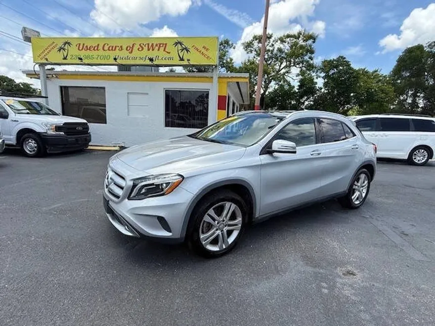 2017 Mercedes Benz GLA 250 4MATIC photo 1