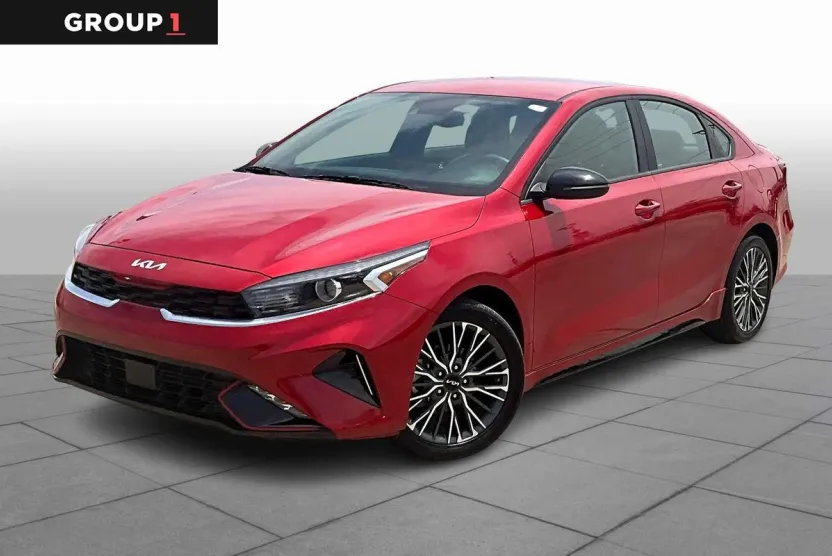 2024 Kia Forte GT-Line photo 1