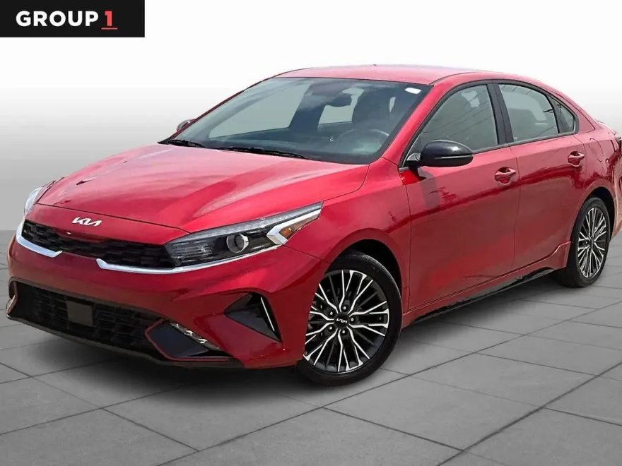 2024 Kia Forte GT-Line photo 1